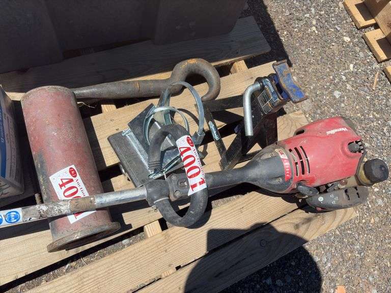 Homelite Weed Eater W/ Misc Items - Albuquerque NM