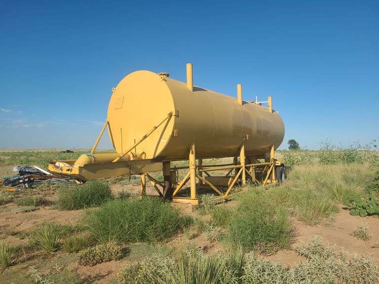 2001 Klein KPT-105 10,000 Gal Portable Water Tower - San Jon N.M.