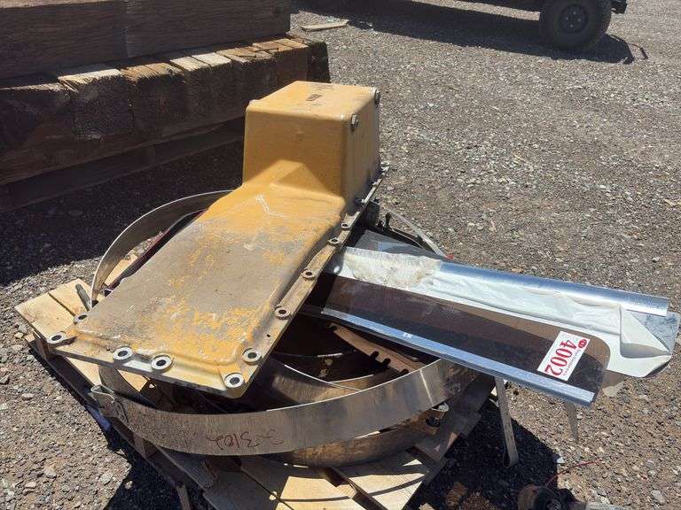 Peterbilt Tank Straps W/ Misc. Items - Albuquerque NM
