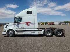 2005 Volvo VNL 6x4 T/A Truck Tractor - Albuquerque NM