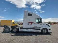 2005 Volvo VNL 6x4 T/A Truck Tractor - Albuquerque NM