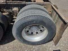 2005 Volvo VNL 6x4 T/A Truck Tractor - Albuquerque NM