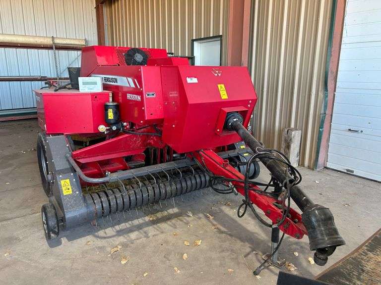Massey Ferguson Hesston 1840 Hay Baler Hillsboro NM