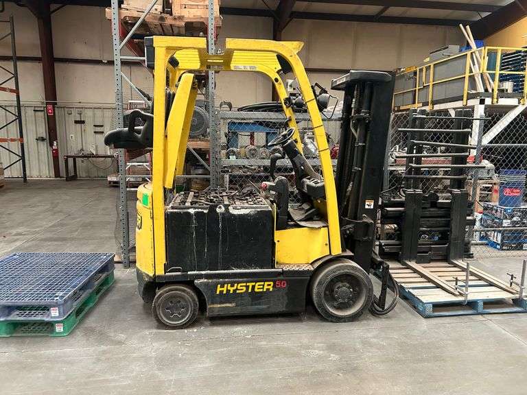 Inoperable Hyster E50XN-33 4800 lb Electric Forklift Deming NM