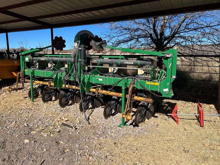 Great Plains YP625A3P-12TR 6 Row 3 Pt Planter Hillsboro NM