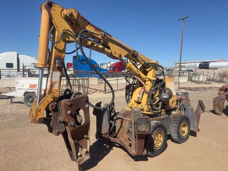 Brokk BM250 Robotic Demolition Machine - J&J Auctioneers LLC