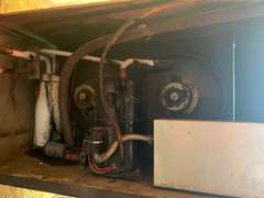 Mueller 2000 Gal Bulk Tank Package