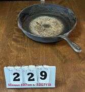 Large Cast Iron Skillet #10