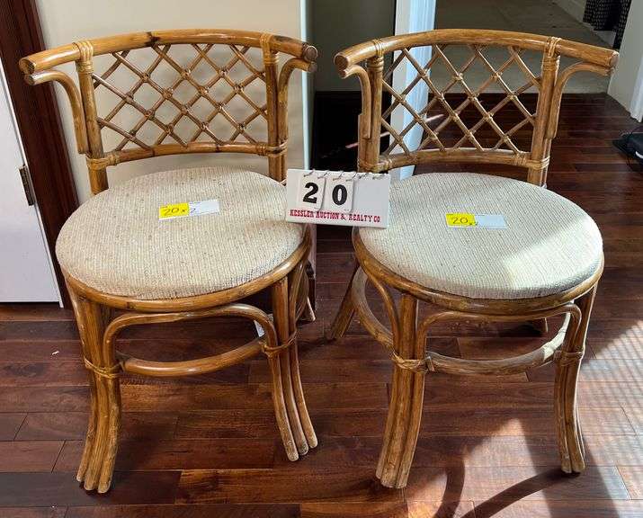 2 Chairs