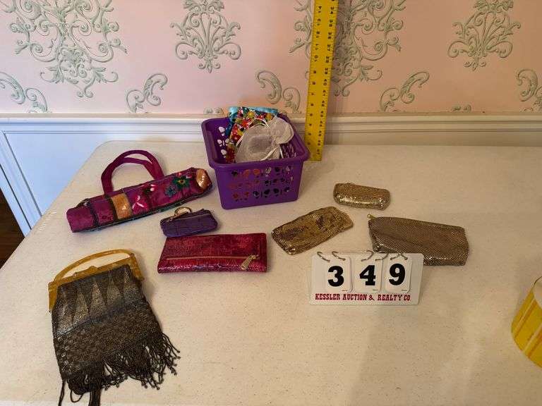 Wallets & Change Purses