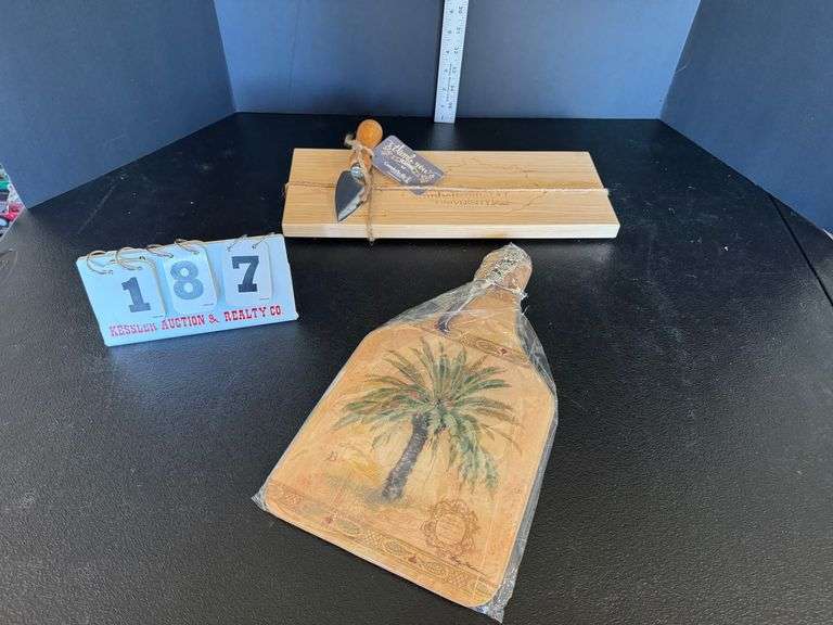 2 Cheese Cutting Boards