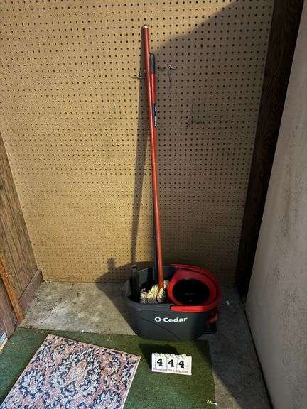 O Ceder Mop and Bucket