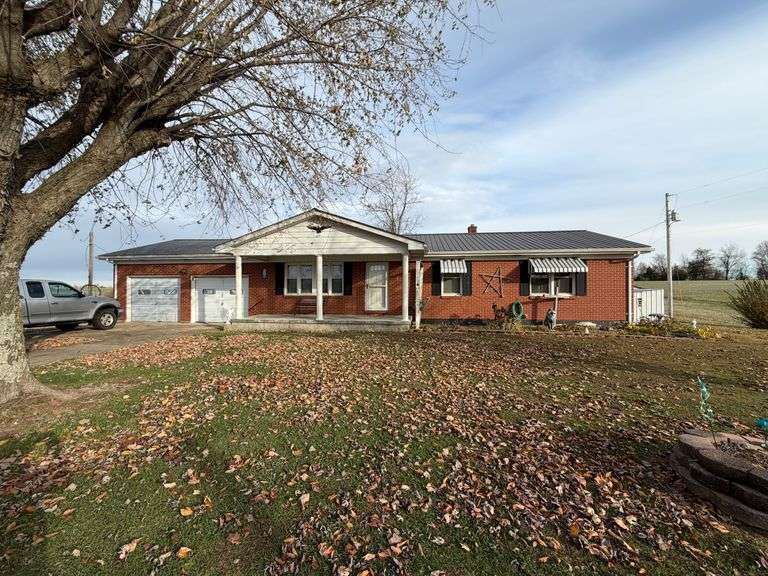 Former Property of the Late Bobby & Joyce Eastridge - 160+/- Acres, Brick House, Farm Equipment, & Personal Property