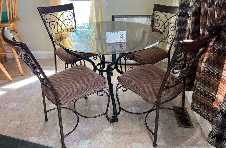 Breakfast Table with 4 Chairs