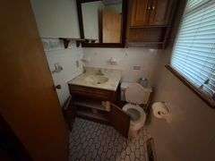 Former Property of the Late Bobby & Joyce Eastridge - 160+/- Acres, Brick House, Farm Equipment, & Personal Property