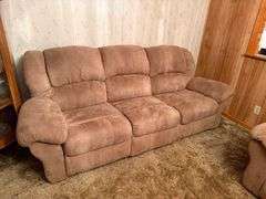 Former Property of the Late Bobby & Joyce Eastridge - 160+/- Acres, Brick House, Farm Equipment, & Personal Property