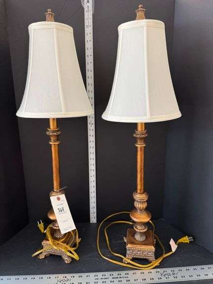 2 lamps
