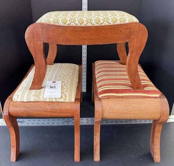 3 footstools