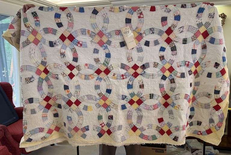 Wedding ring quilt