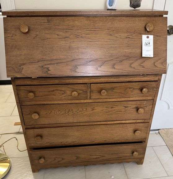 Drop leaf desk