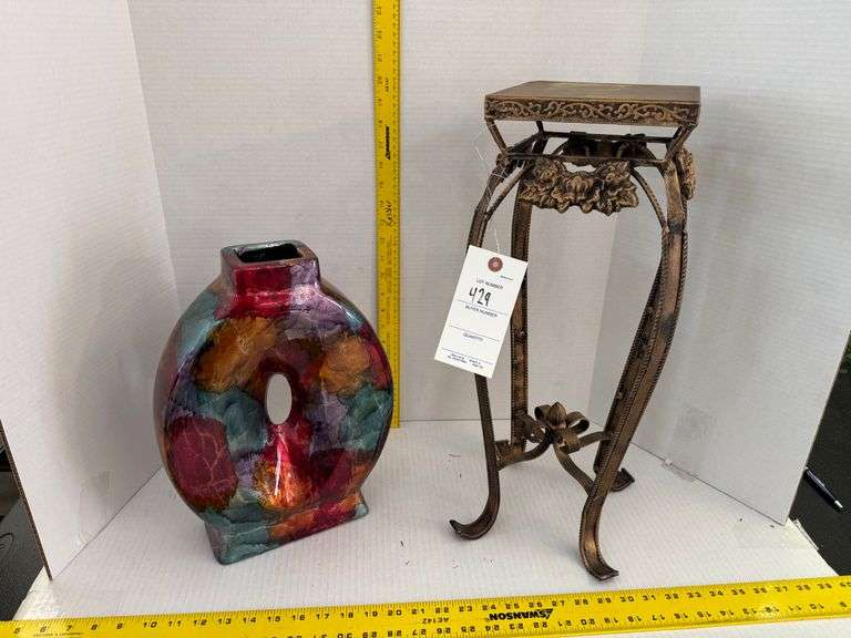 vase and plant table