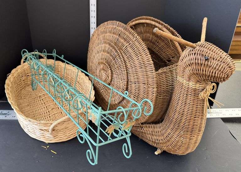 Candle holders, decor