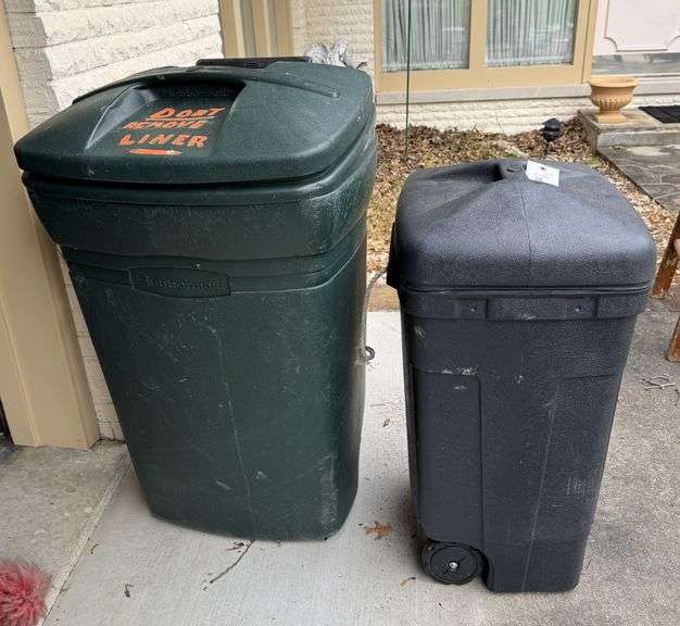 2 trash cans