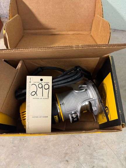 Dewalt router