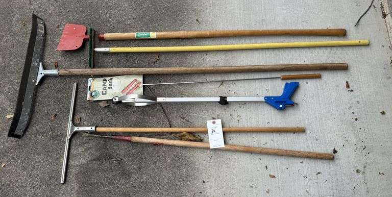 Squeegees, grabber, scraper