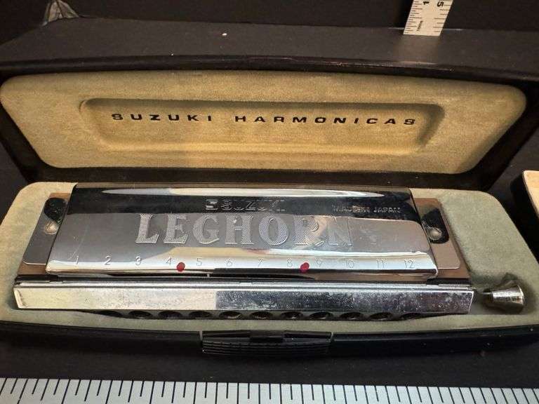 2 harmonicas