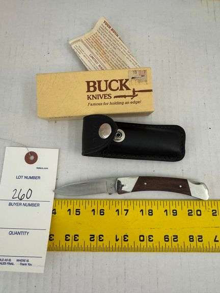 Buck lock blade