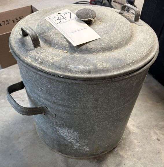 Metal can