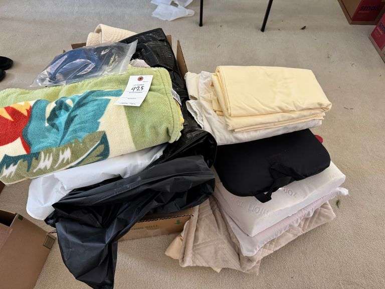 Towels, linens, misc