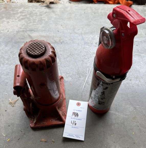 Bottle jack, fire extinguisher