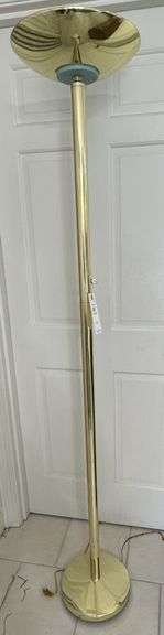 Floor lamp