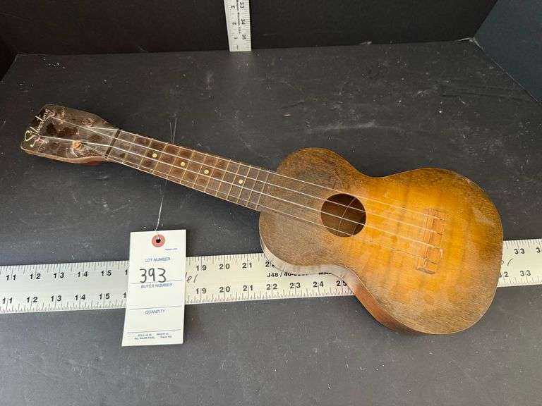 Silver tone ukulele