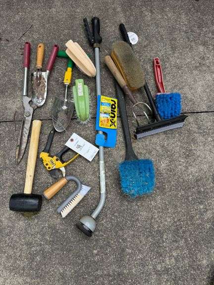 Garden tools