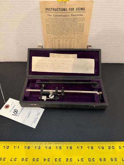 Compensation planimeter
