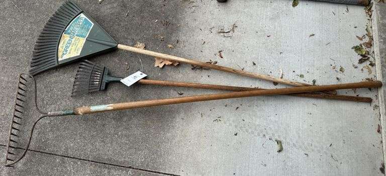 3 rakes
