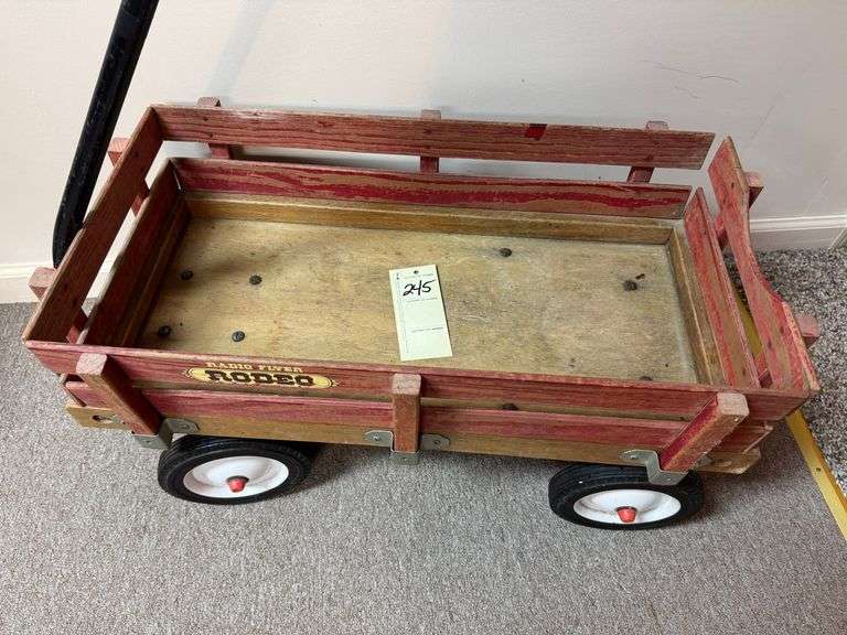Radio-flyer rodeo wagon