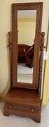 Standing mirror