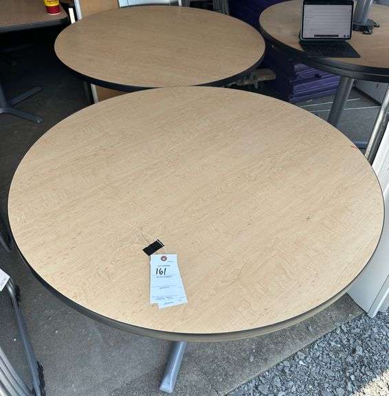 2 Round Tables