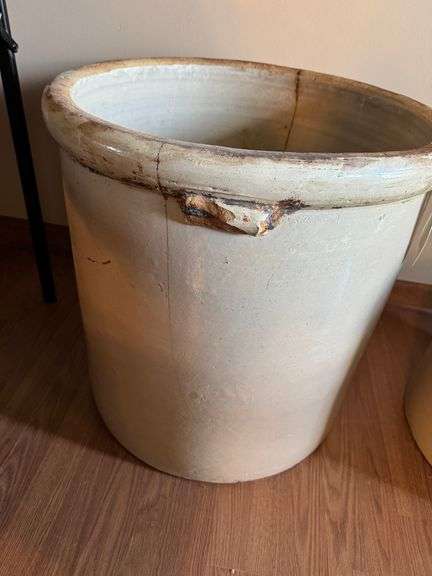 Red Wing 30 crock