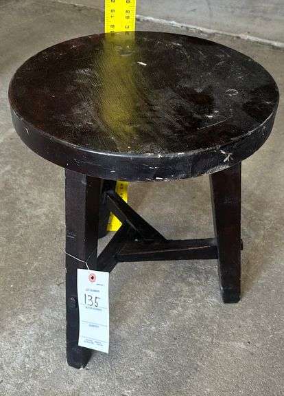 2 stools