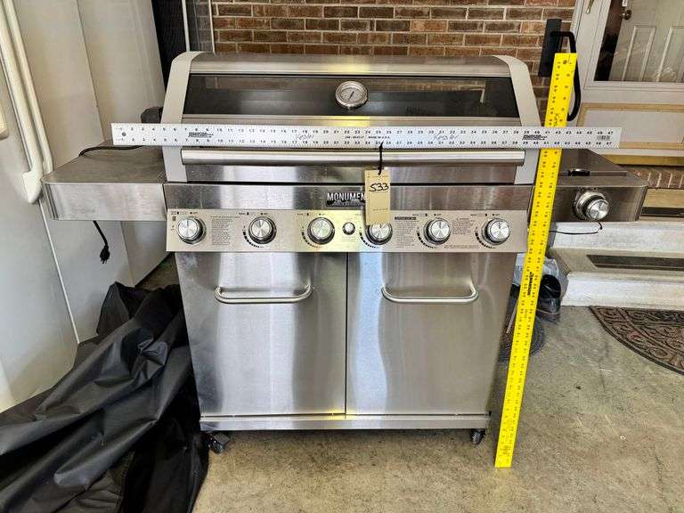 Monument grill