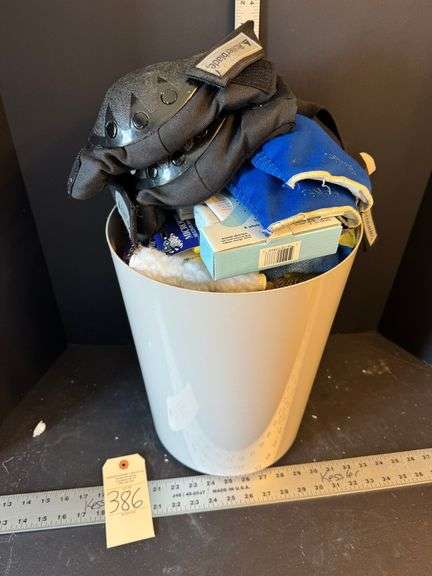 Shop towels, gloves and knee pads