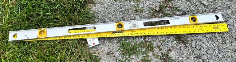 Level and ruler