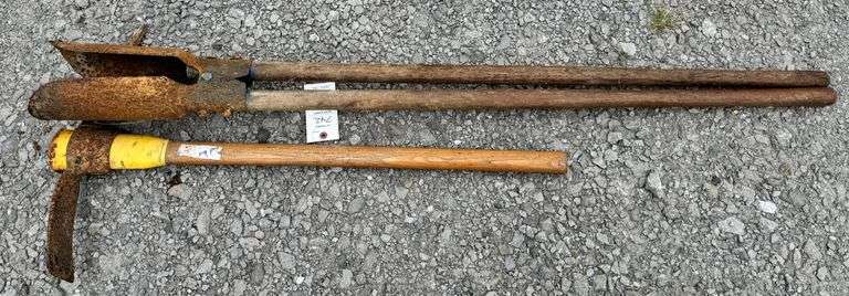 Post digger and pick