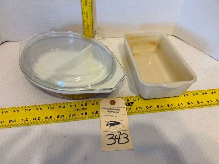 1 piece of FireKing, 1 piece of Pyrex