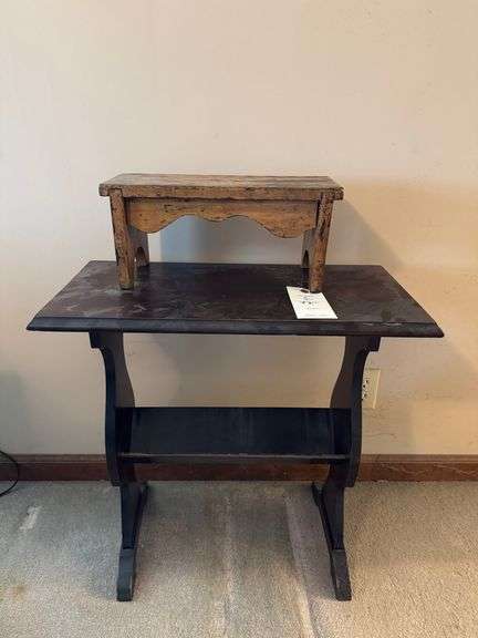 2 small tables